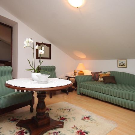 Apartments And Rooms With Parking Space Cunski, Losinj - 2498 Værelse billede