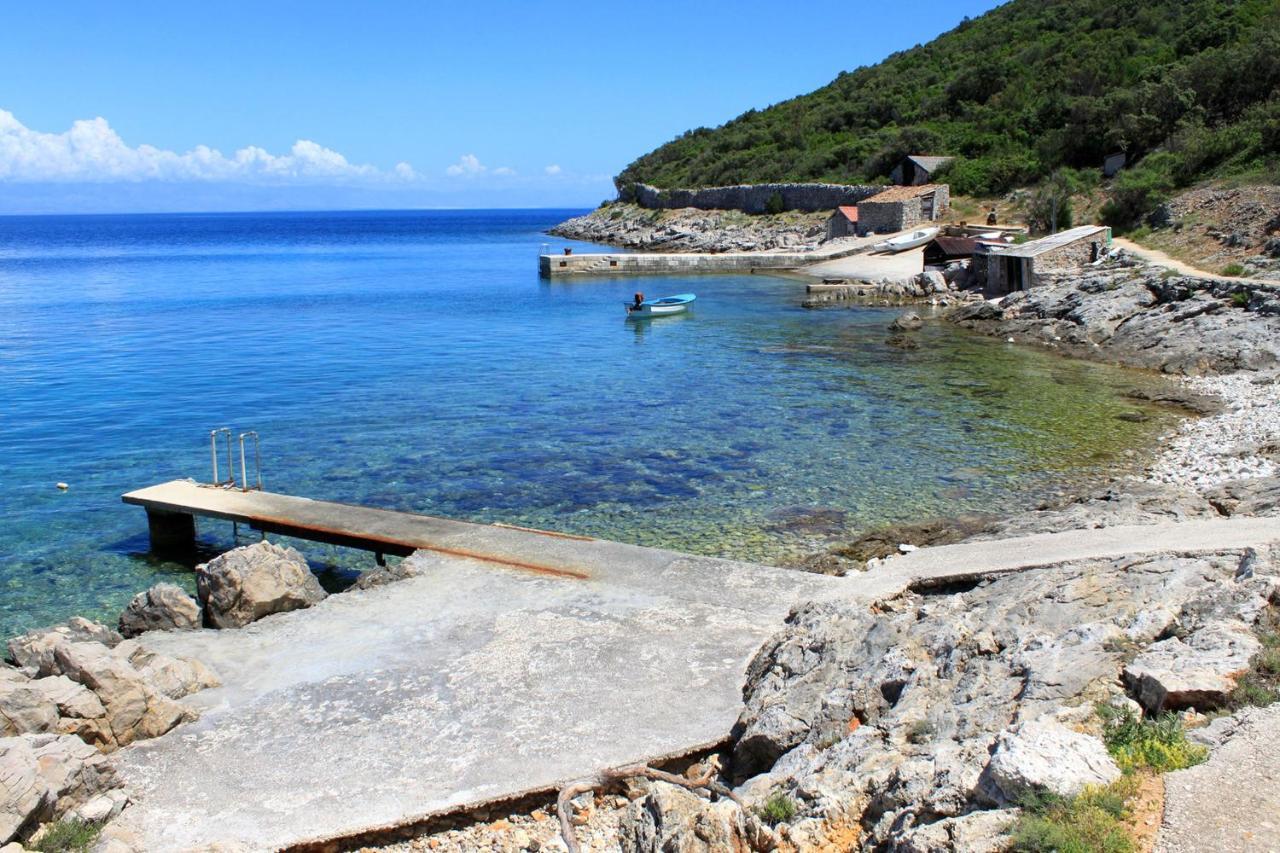 Apartments And Rooms With Parking Space Cunski, Losinj - 2498 Eksteriør billede