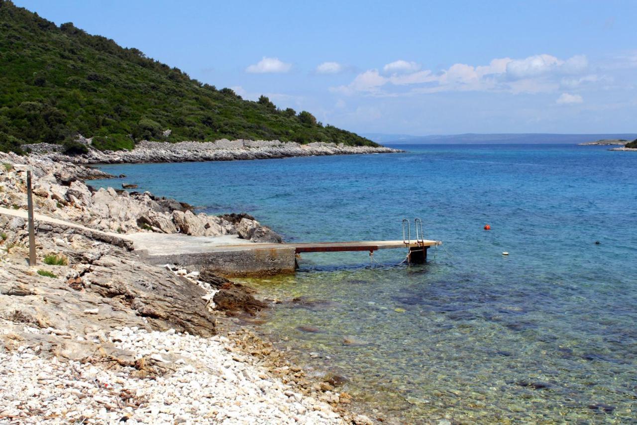 Apartments And Rooms With Parking Space Cunski, Losinj - 2498 Eksteriør billede